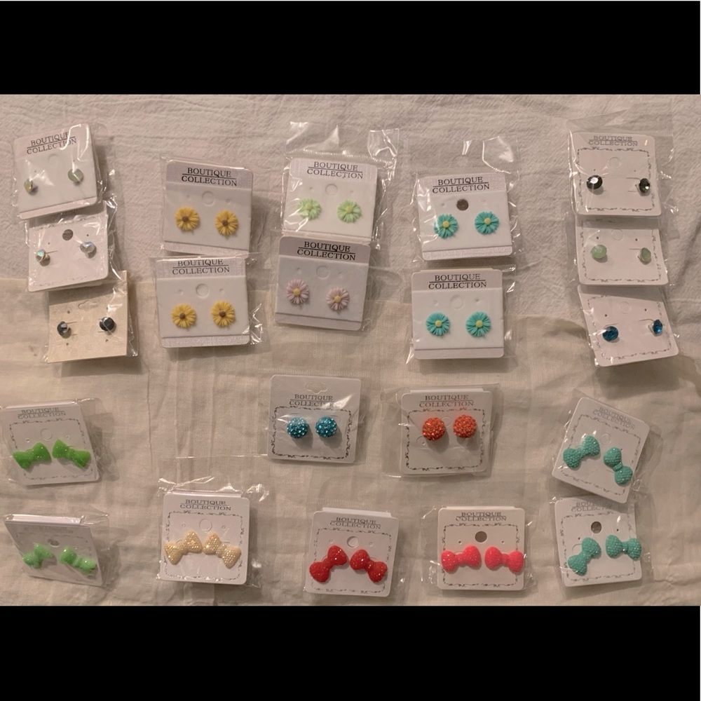 Acrylic Stud Earrings 3 for $10, 5 for $15, you pick ‘em